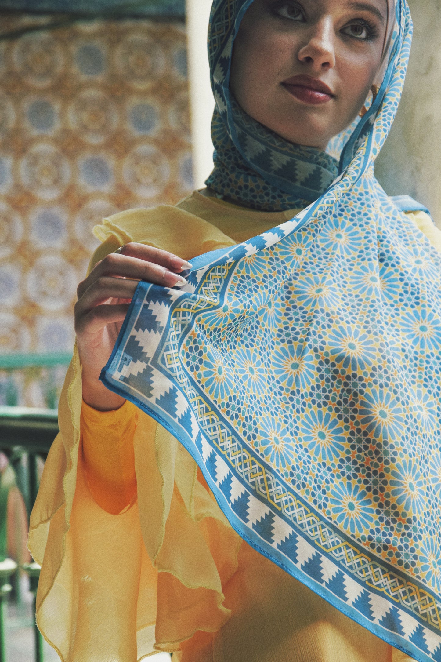 Mawj Scarf