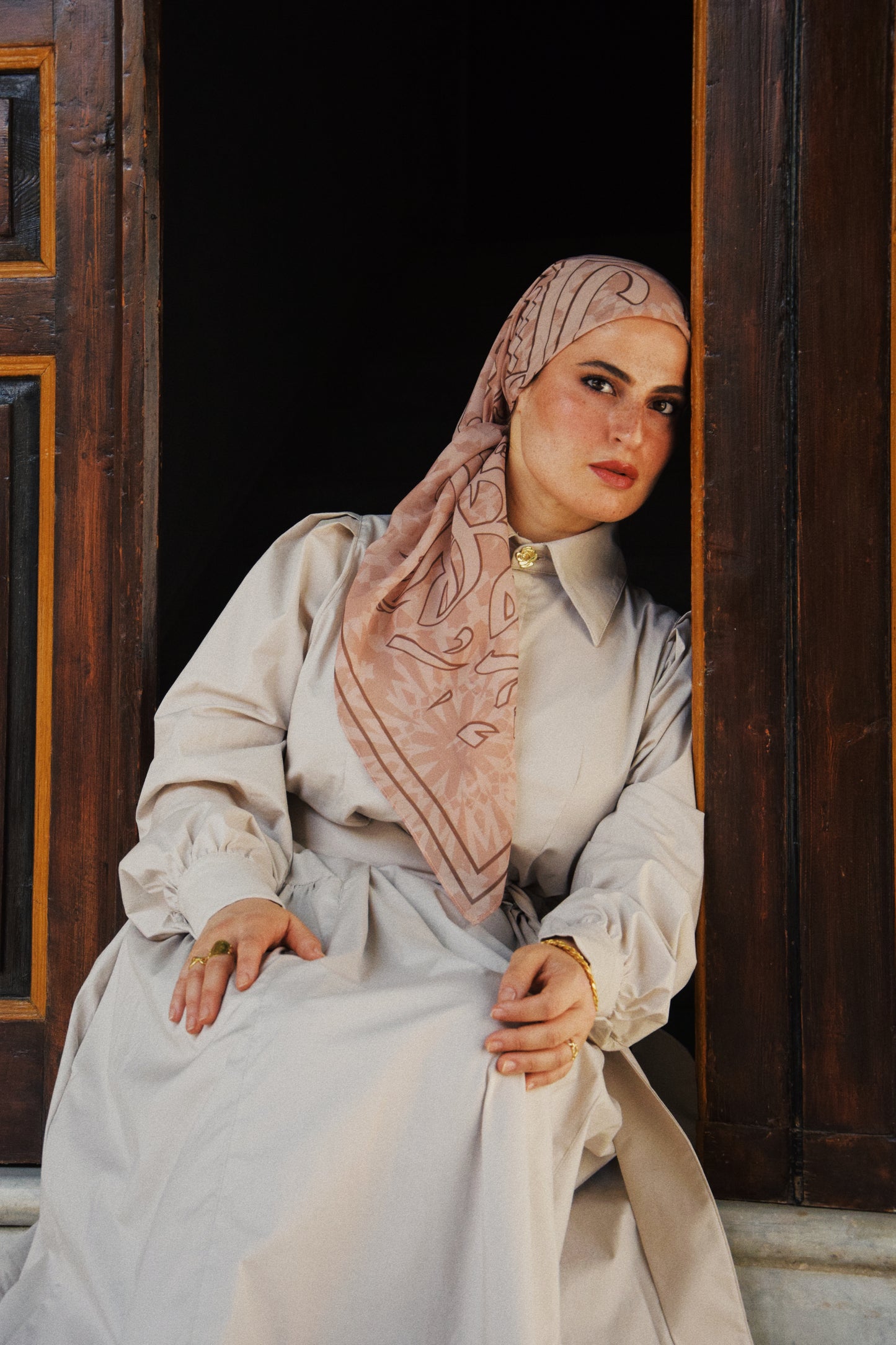 Abyat Scarf (Beige)