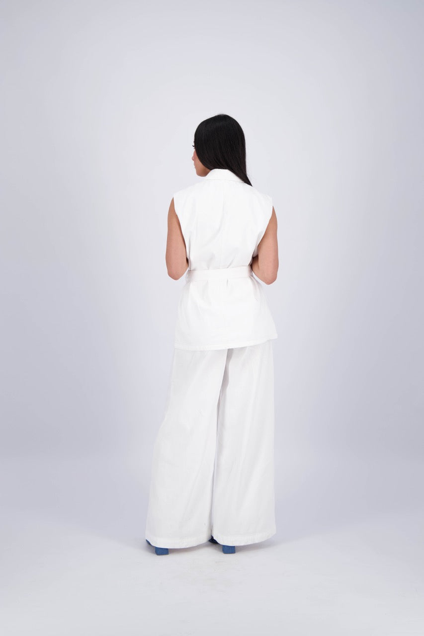 CS X Kontakt Sleeveless Crossover Blazer