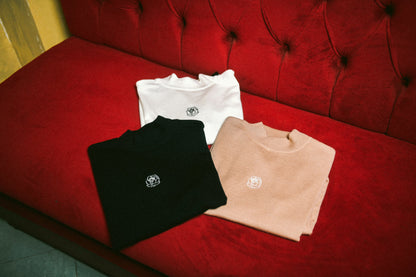 CS signature pullover